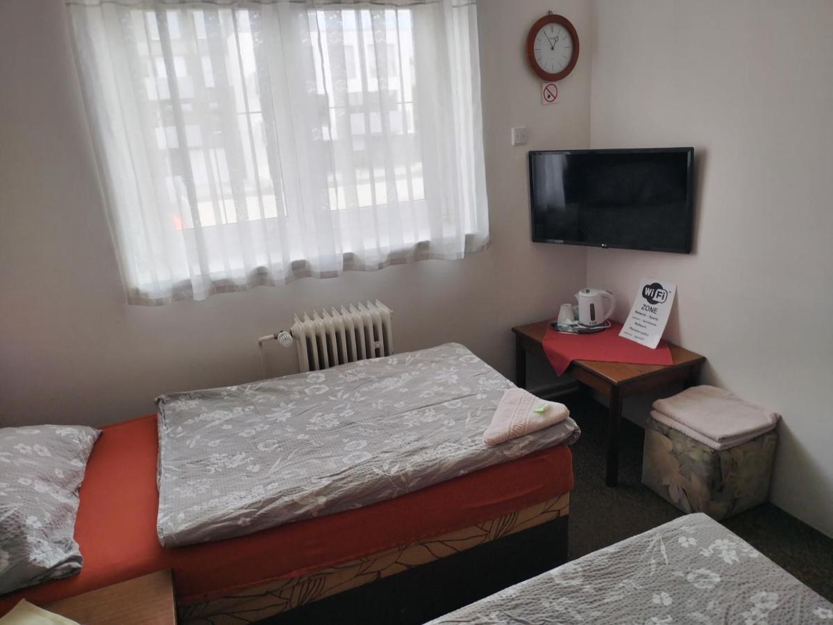 Pension Sparta Прага Экстерьер фото
